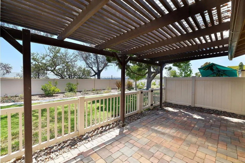https://cdn.realtyfeed.com/cdn/127/306714799/68082c9c1097ae5f334f28a54a09fd2b.webp