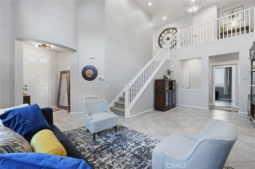 https://cdn.realtyfeed.com/cdn/127/306714832/277f331c5f2788bcad3c58286716d377.webp