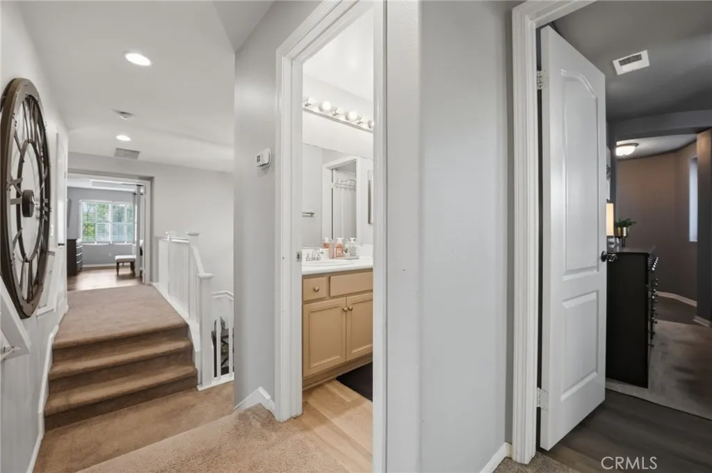 https://cdn.realtyfeed.com/cdn/127/306714832/37f80f8a2482c0213e33b0421d9b529b.webp