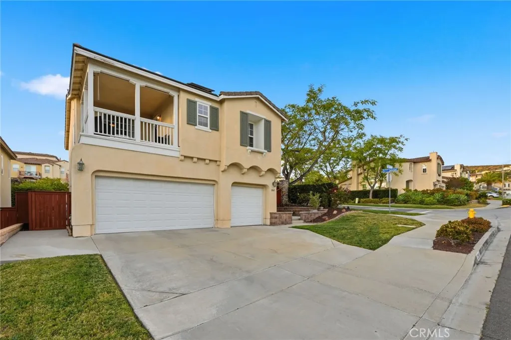 https://cdn.realtyfeed.com/cdn/127/306714832/65832e3f498914bbae183bbe30826b04.webp