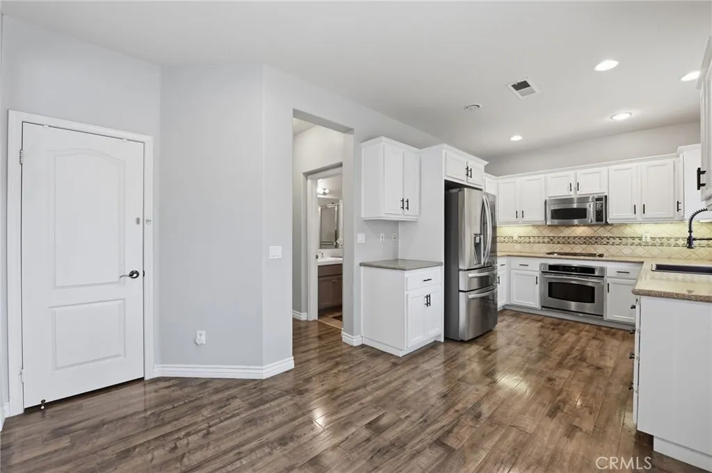 https://cdn.realtyfeed.com/cdn/127/306714832/bd5f1d549568c23af310bbff632d24ff.webp
