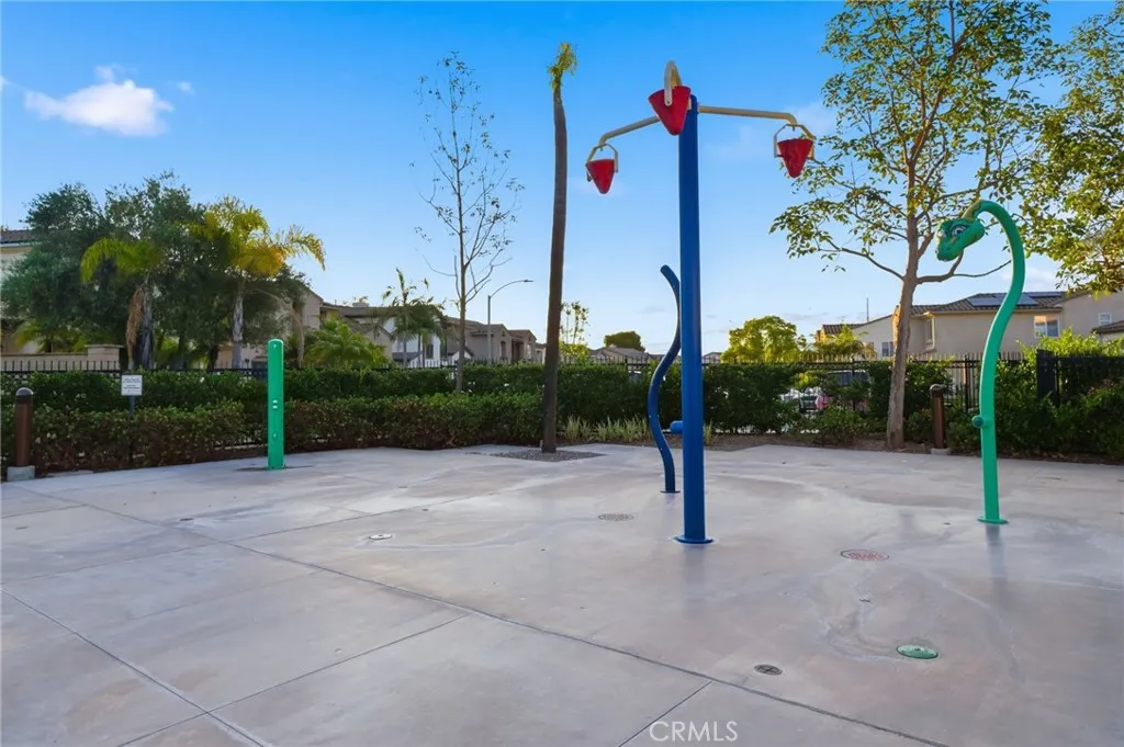 https://cdn.realtyfeed.com/cdn/127/306714832/bf8c6648ce8e16af31af963d5b07b41e.webp