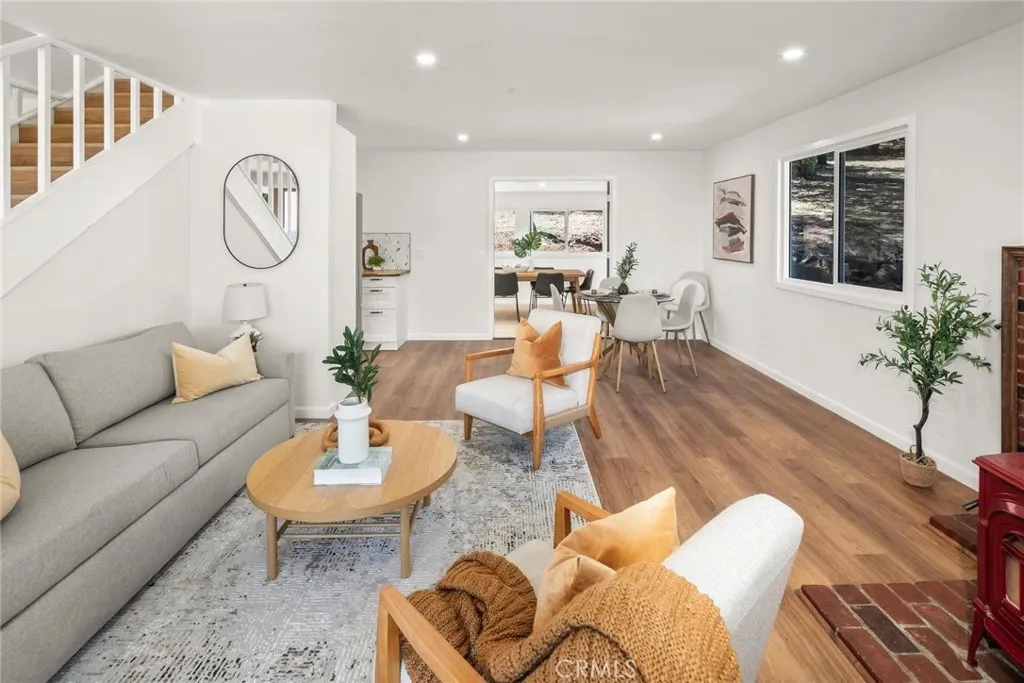 https://cdn.realtyfeed.com/cdn/127/306714837/0d4c5a39ee92533d1d2bfd9b8764de0f.webp