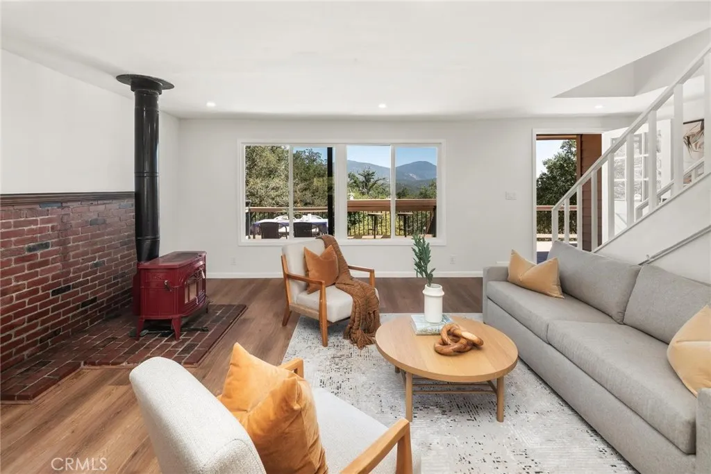 https://cdn.realtyfeed.com/cdn/127/306714837/24ec990b561ca79d8af440249865d632.webp