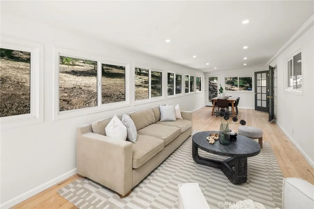 https://cdn.realtyfeed.com/cdn/127/306714837/3e4d9be8a9f10f40729502b23334f7f3.webp