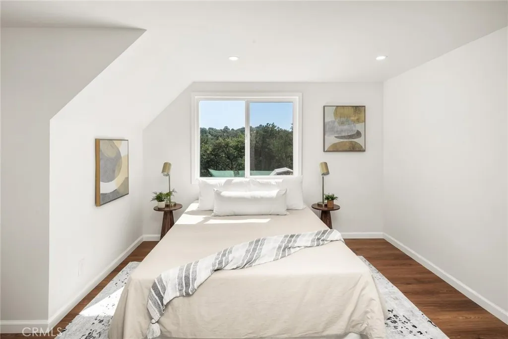 https://cdn.realtyfeed.com/cdn/127/306714837/76266eb29b5871137ca662c304ee6cd9.webp