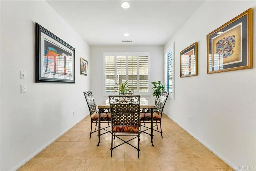 https://cdn.realtyfeed.com/cdn/127/306714858/b26fe9ab61c09c72ad8d08c5de243377.webp