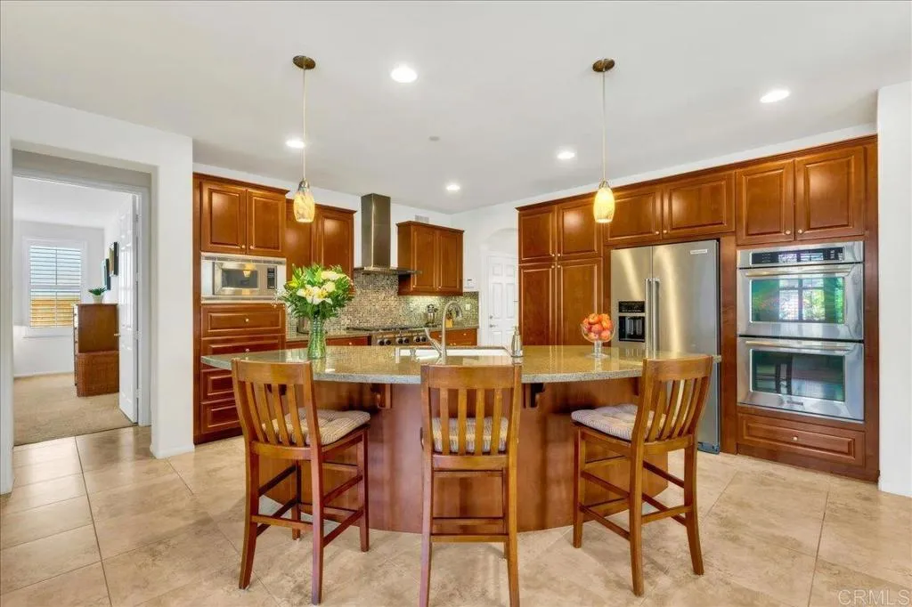 https://cdn.realtyfeed.com/cdn/127/306714858/bc1a68aaf296c37de3c928d9a598043b.webp