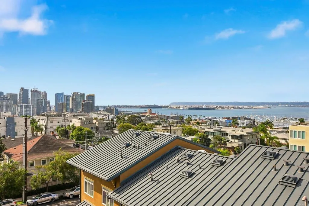 https://cdn.realtyfeed.com/cdn/127/306714868/1188391784db1fd5721d2686af9e2530.webp