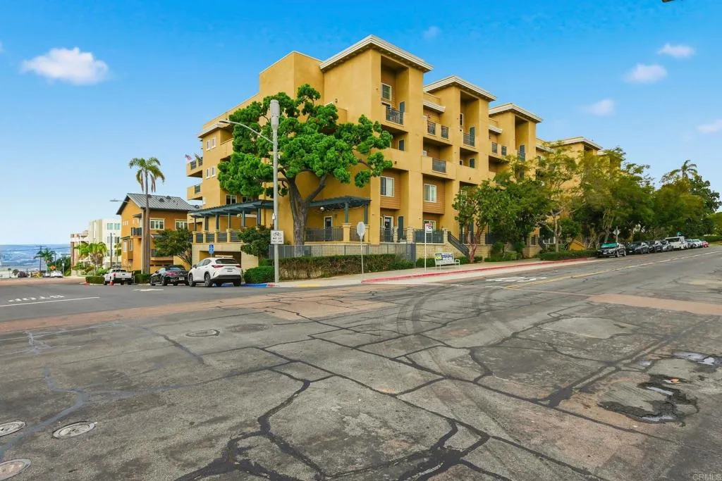 https://cdn.realtyfeed.com/cdn/127/306714868/48853a3079faff9146e8a2029621e3df.webp