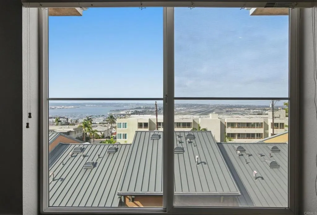 https://cdn.realtyfeed.com/cdn/127/306714868/cb103a018071b759790386fd6c45d1f0.webp