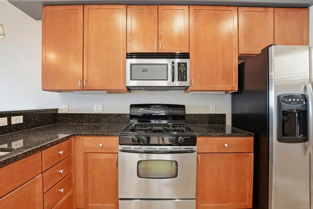 https://cdn.realtyfeed.com/cdn/127/306714868/cce996d72ffc254eb8cc0d9b29791d2c.webp