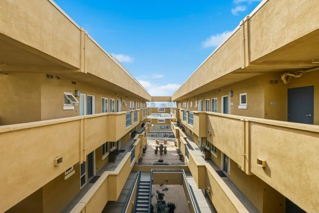 https://cdn.realtyfeed.com/cdn/127/306714868/e25a242731de04a349fc74e81533da7e.webp