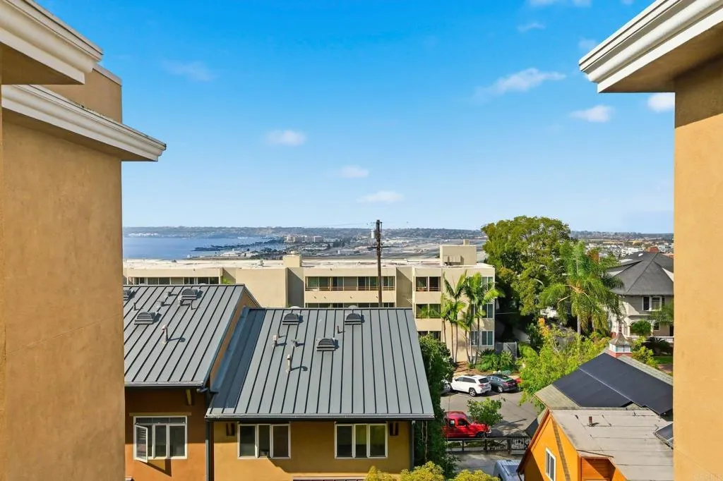 https://cdn.realtyfeed.com/cdn/127/306714868/e626845a1cf6221b6a32378039db69c4.webp