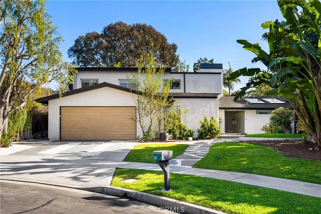 Costa Mesa, CA 92627