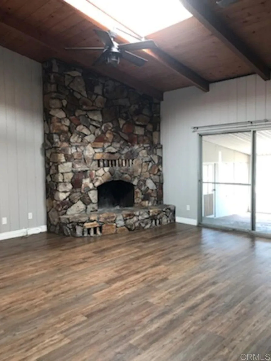 https://cdn.realtyfeed.com/cdn/127/306714899/1dca8e0d630ba53a38eb2898aab89478.webp