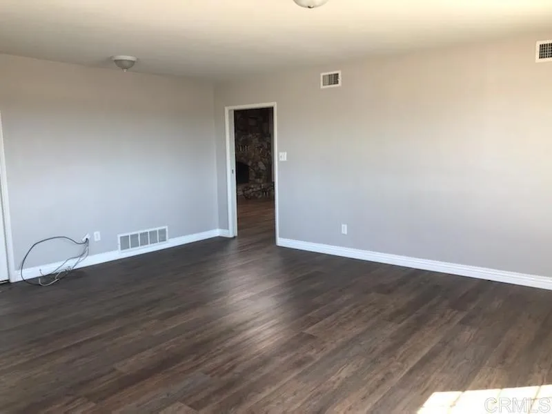 https://cdn.realtyfeed.com/cdn/127/306714899/fc4b2548aee762a692cb1b31f052a4f9.webp