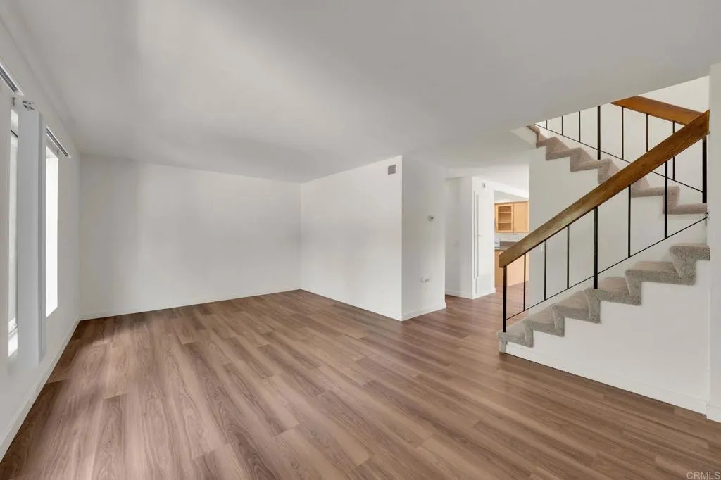 https://cdn.realtyfeed.com/cdn/127/306714929/1d80331fbf327abb6a25cdfffac686eb.webp