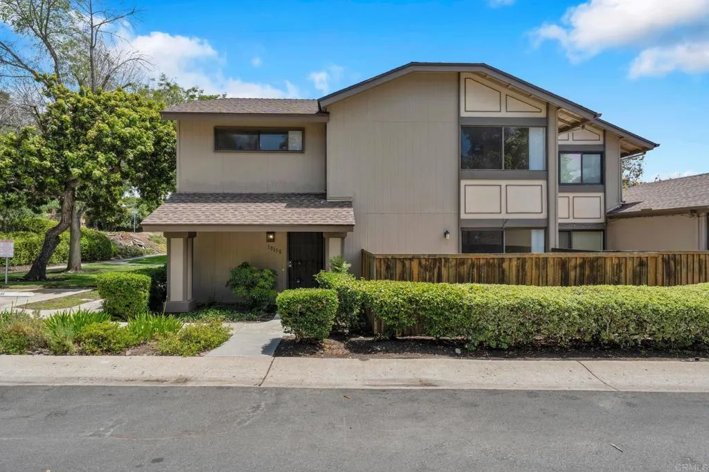 https://cdn.realtyfeed.com/cdn/127/306714929/cfef8d7c504a4cd4094c5b7560e15cda.webp