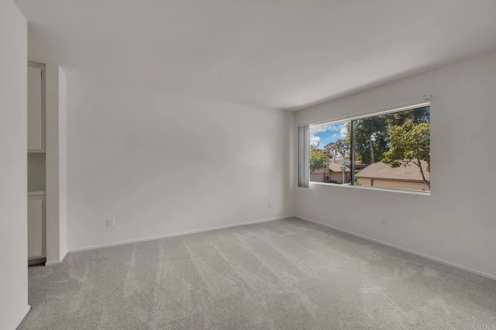 https://cdn.realtyfeed.com/cdn/127/306714929/e76a642eb8b154eef4ba60aaa7d45b31.webp