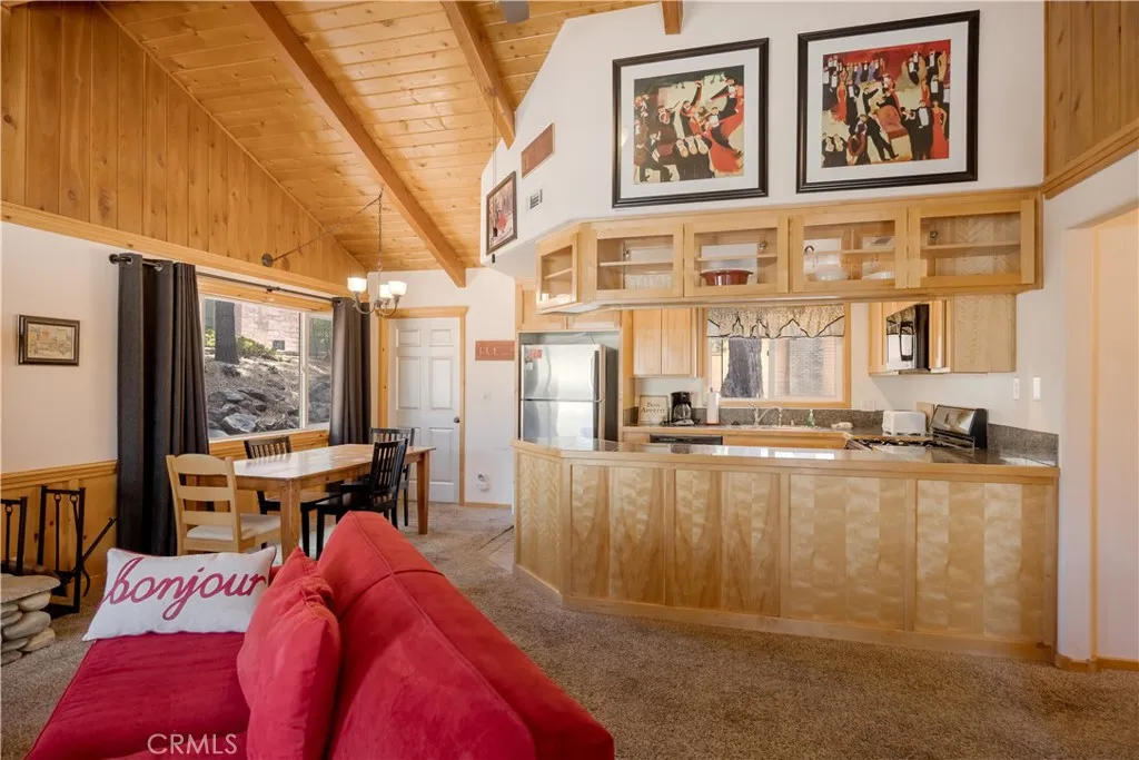 41063 Pennsylvania, Big Bear Lake, CA, 92315