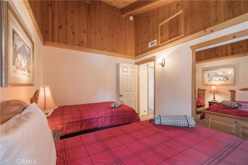 41063 Pennsylvania, Big Bear Lake, CA, 92315