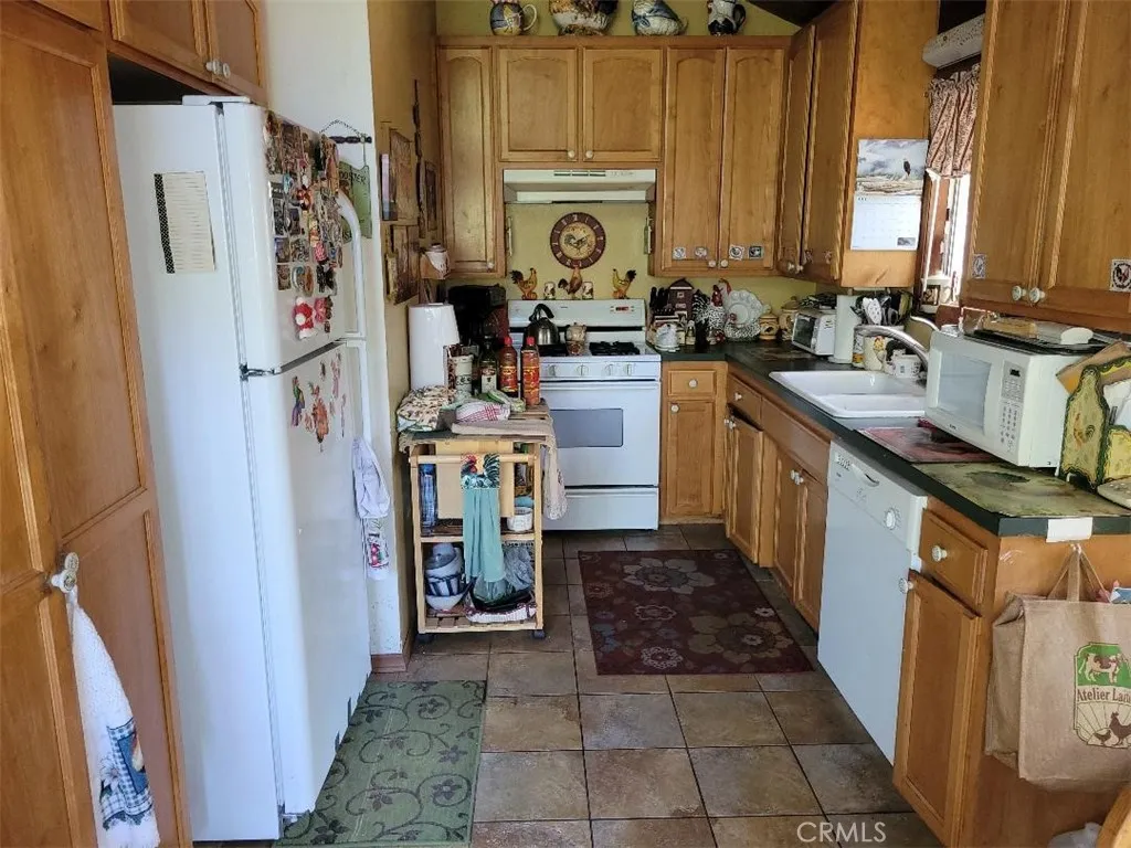 22726 Ponderosa Drive, Crestline, CA, 92325