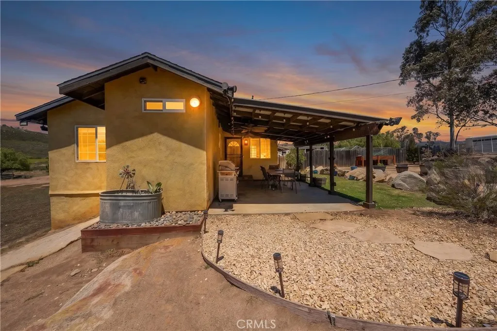 https://cdn.realtyfeed.com/cdn/127/306714970/6a2b9c4192c875b8bbfcb6d305983f6d.webp