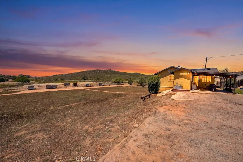 https://cdn.realtyfeed.com/cdn/127/306714970/ccf6ab134271d8217943ca60b5347ca2.webp