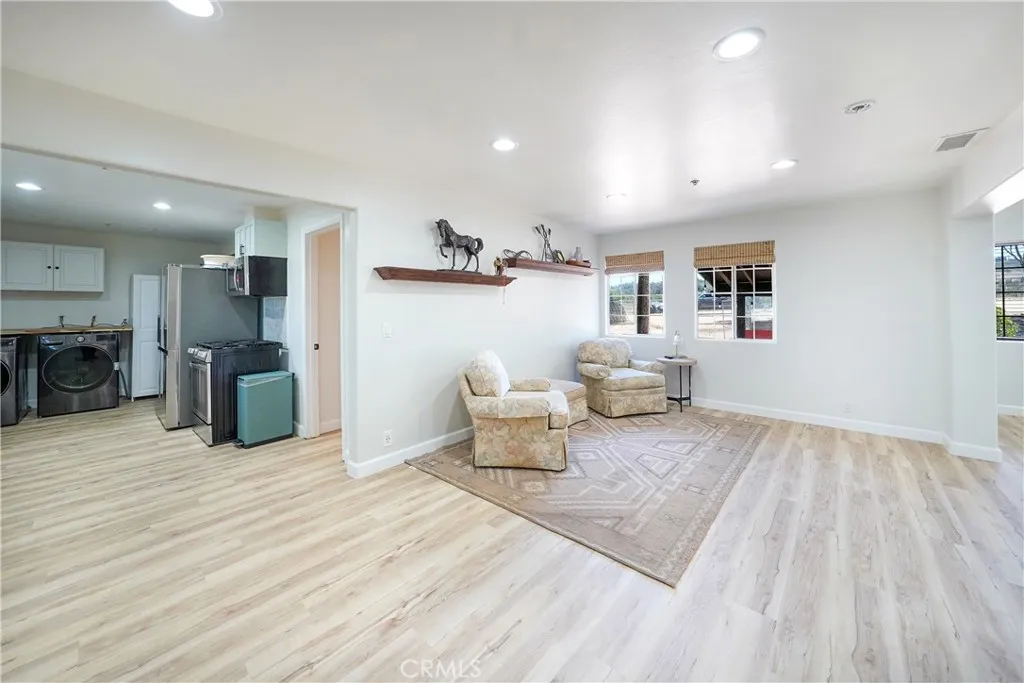 https://cdn.realtyfeed.com/cdn/127/306714970/df39128b71ca6e948833687e235df87c.webp