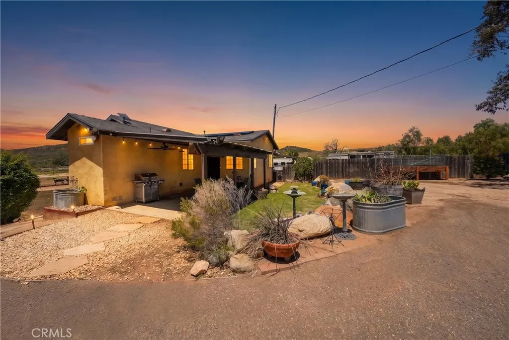 https://cdn.realtyfeed.com/cdn/127/306714970/ff6a5604a6bfe7e3880e953005a2232a.webp