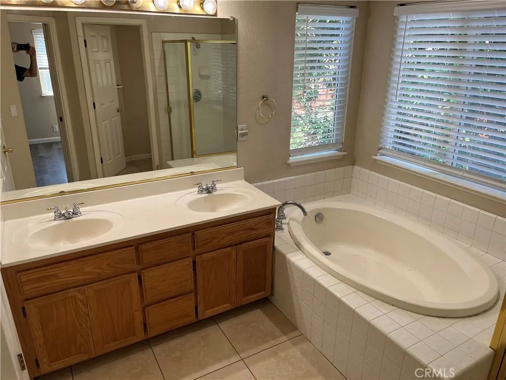 1485 Heritage Oak Dr, Chico, CA 95928 - Photo 2 of 12, Chico, CA
