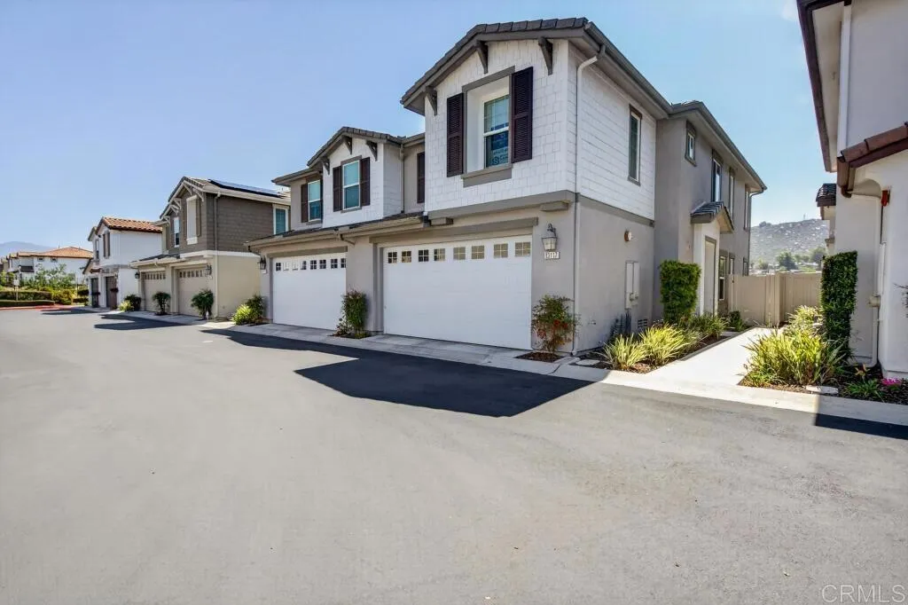 https://cdn.realtyfeed.com/cdn/127/306714988/1aa183a8e9a5620438027aed2809b1ef.webp