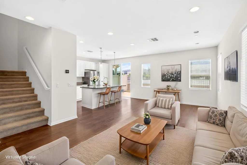 https://cdn.realtyfeed.com/cdn/127/306714988/41d8c8d5999e92377c83cf214cb9e87a.webp