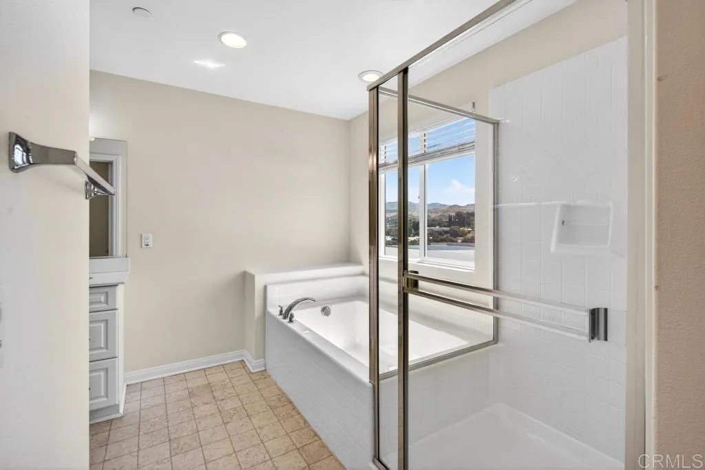 https://cdn.realtyfeed.com/cdn/127/306714988/4c17321dcc6f576215cb4c30edb53f6e.webp