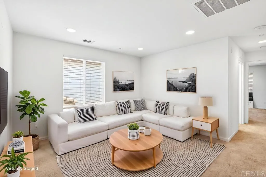 https://cdn.realtyfeed.com/cdn/127/306714988/d7311bd821c83b0ea5ab48360fe4bbd0.webp