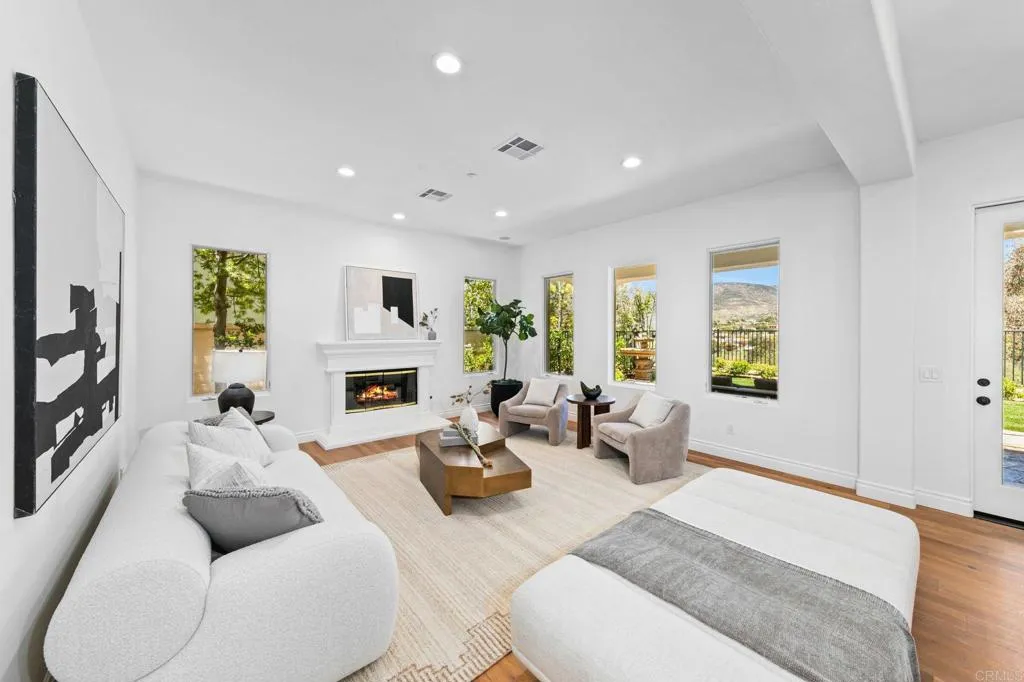 https://cdn.realtyfeed.com/cdn/127/306714999/fd41b0a159050d6f5c2e1e8d6f90a009.webp