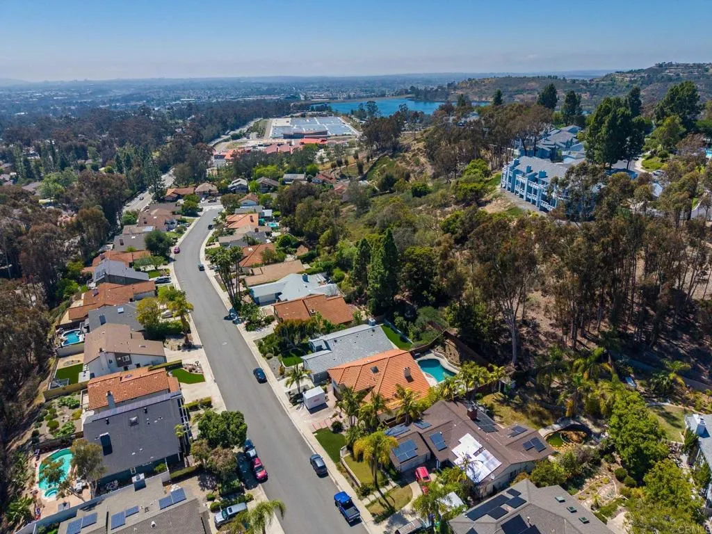 https://cdn.realtyfeed.com/cdn/127/306715014/6266c0cc0876f9e6483f087ddf850aa8.webp