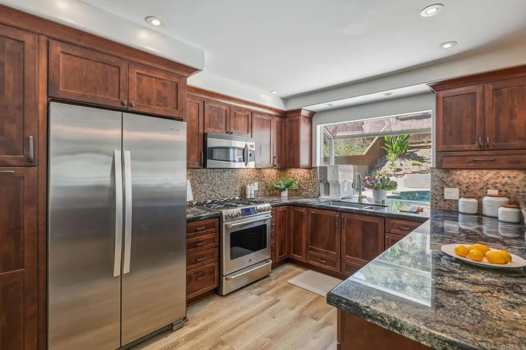 https://cdn.realtyfeed.com/cdn/127/306715014/c87ee5ba816e49d56b0a6428a2b432eb.webp