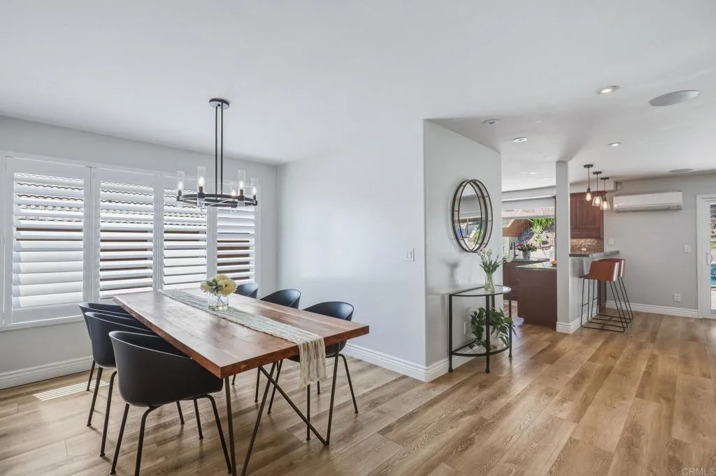 https://cdn.realtyfeed.com/cdn/127/306715014/cd90a98d3ed4af16dc2c92142e11687b.webp