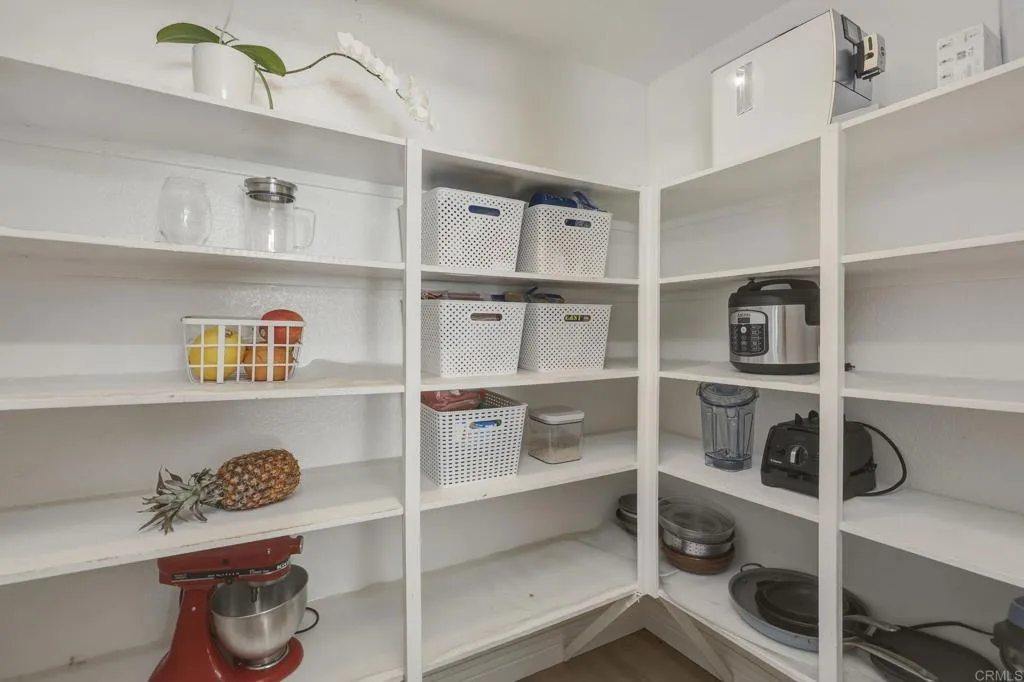 https://cdn.realtyfeed.com/cdn/127/306715014/cec2a4f574d64d98489c41facc3c1cc7.webp