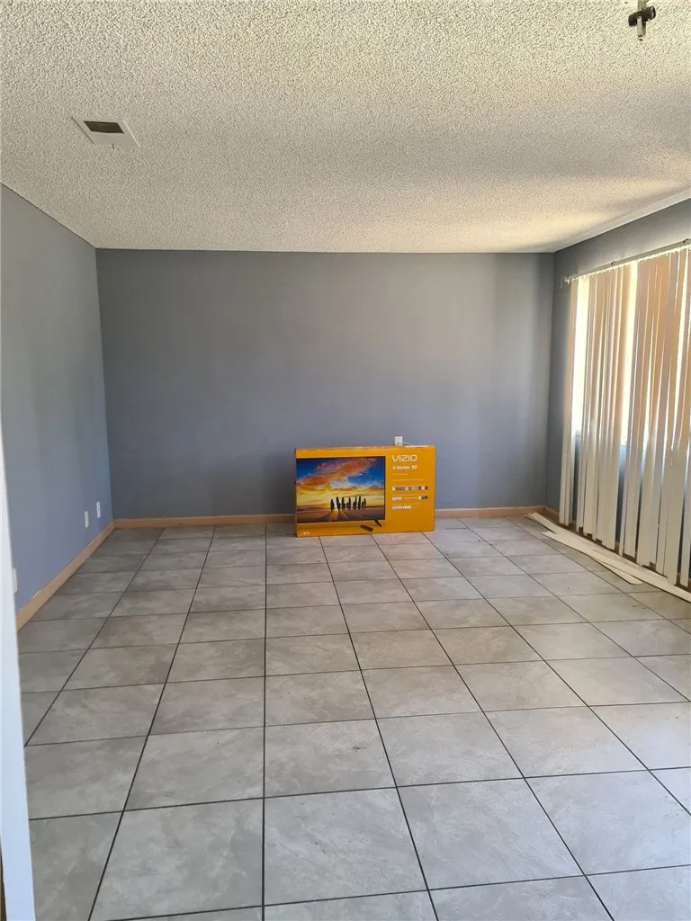 44436 Watford, Lancaster, CA 93535 - Photo 3 of 6, Lancaster, CA
