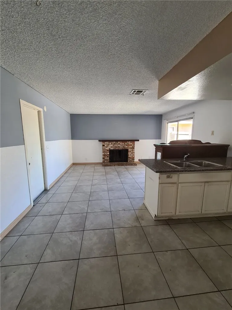 44436 Watford, Lancaster, CA 93535 - Photo 4 of 6, Lancaster, CA