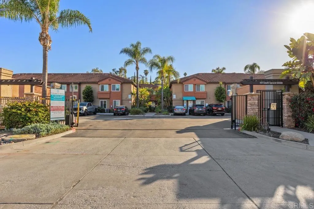 https://cdn.realtyfeed.com/cdn/127/306715104/0efff2c79a747e54e27b437a7b6f6b51.webp