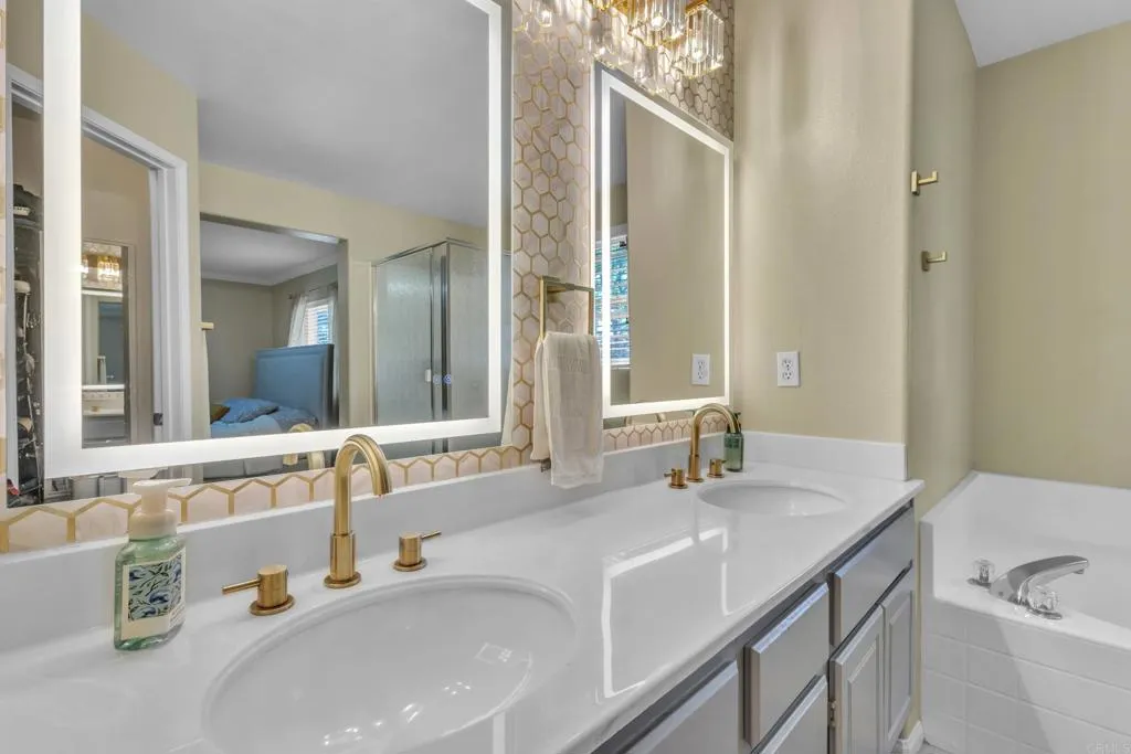 https://cdn.realtyfeed.com/cdn/127/306715107/b87ce43f13b92cc97ceb67a2e75cfdf8.webp