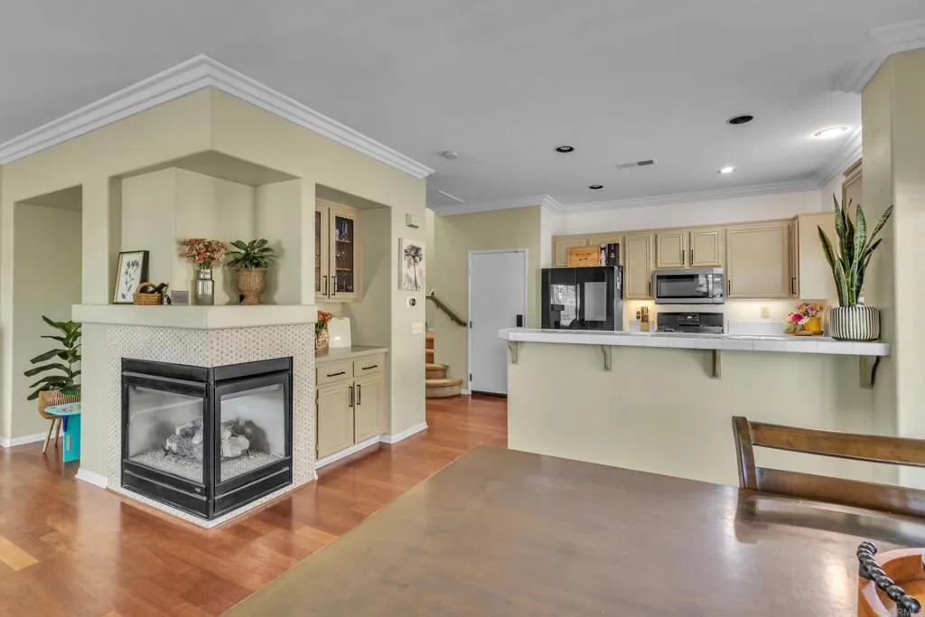 https://cdn.realtyfeed.com/cdn/127/306715107/c58c7b56cdf7d4daa5c3b706b78c6fc6.webp