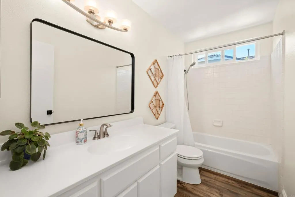 https://cdn.realtyfeed.com/cdn/127/306715115/1e1cf7383115305ef425e013b9a83f90.webp