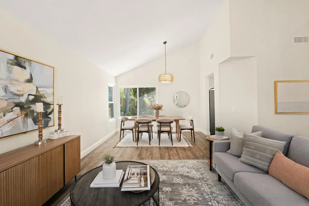 https://cdn.realtyfeed.com/cdn/127/306715115/21ccd71279cae1c2b05853dcf398f9e1.webp