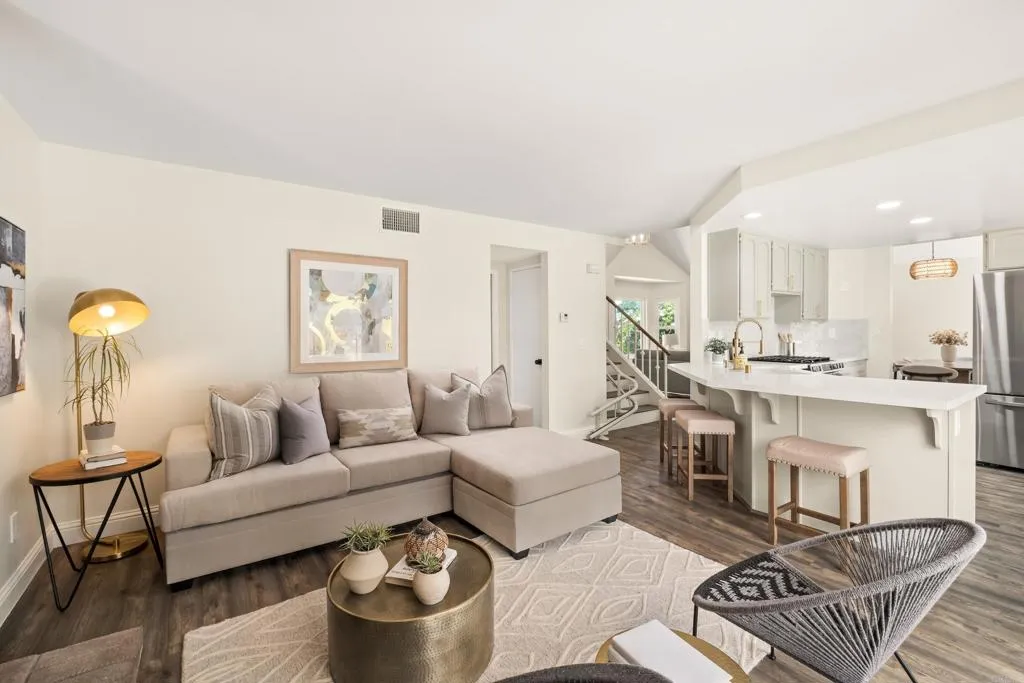 https://cdn.realtyfeed.com/cdn/127/306715115/6a7e72be92e78827a74822e0a71e456b.webp