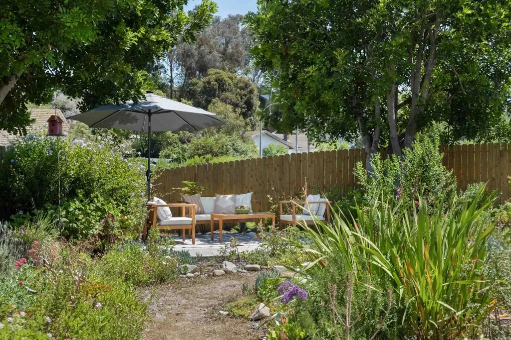 https://cdn.realtyfeed.com/cdn/127/306715115/7673fe0729df652fda9d0c1a0c16bc7a.webp